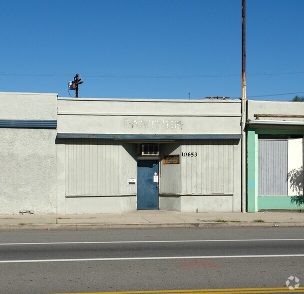 10653-10657 Burbank Blvd, North Hollywood, CA à vendre - Photo de l’immeuble – Image 3 sur 6