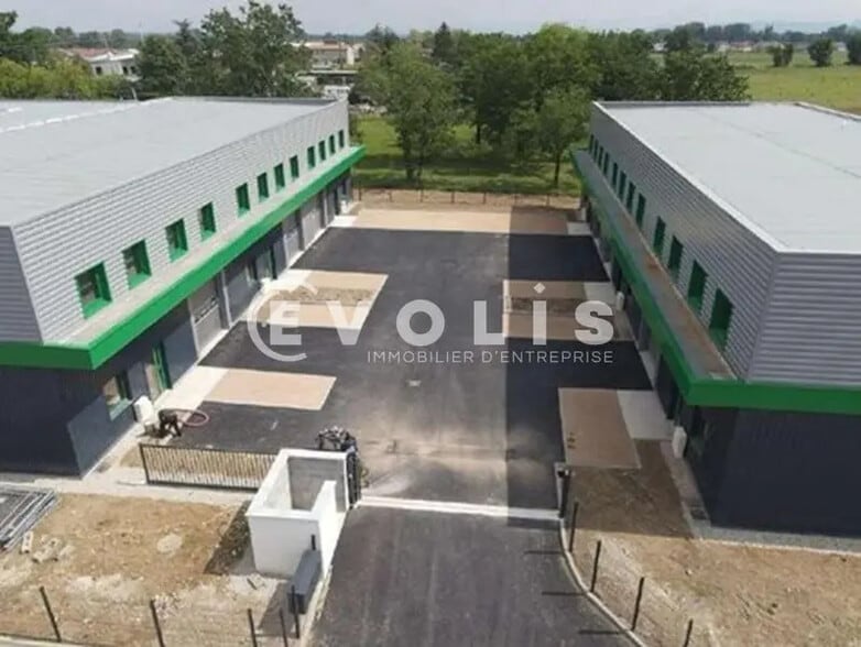 71 Route De Loyettes, Tignieu-Jameyzieu à louer - Photo de l’immeuble – Image 3 sur 13