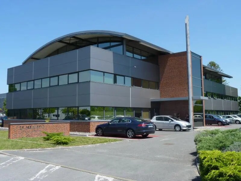 Bureau dans Mérignac à louer Photo de l’immeuble– Image 1 sur 2