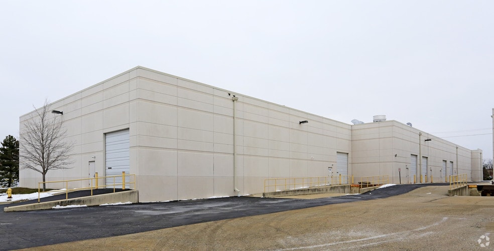 475 Quadrangle Dr, Bolingbrook, IL à louer - Photo de l’immeuble – Image 2 sur 19