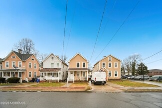 Plus de détails pour 79 Throckmorton St, Freehold, NJ - Logement à vendre