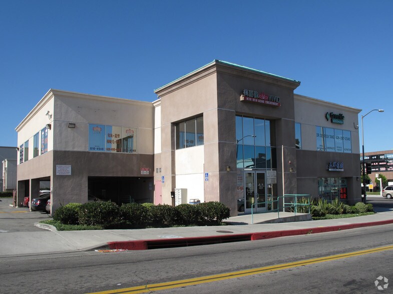 18340 Colima Rd, La Puente, CA à louer - Photo de l’immeuble – Image 3 sur 4