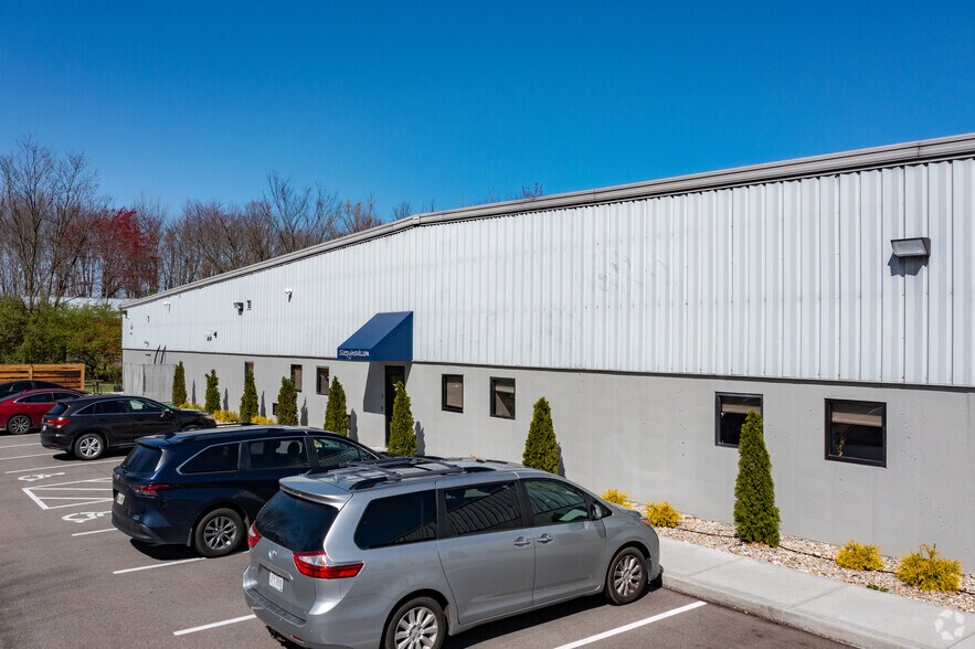 3972 Bach Buxton Rd, Amelia, OH à louer - Photo principale – Image 1 sur 5