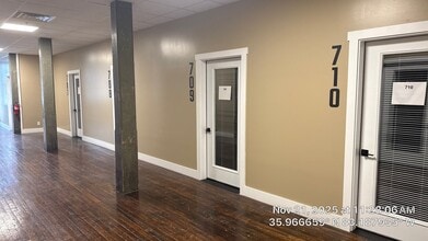 237 E Broadway, Newport, TN à louer Photo intérieure– Image 2 sur 8