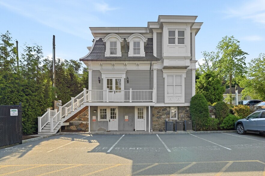 470 Main St, Armonk, NY à vendre - Photo de l’immeuble – Image 3 sur 17