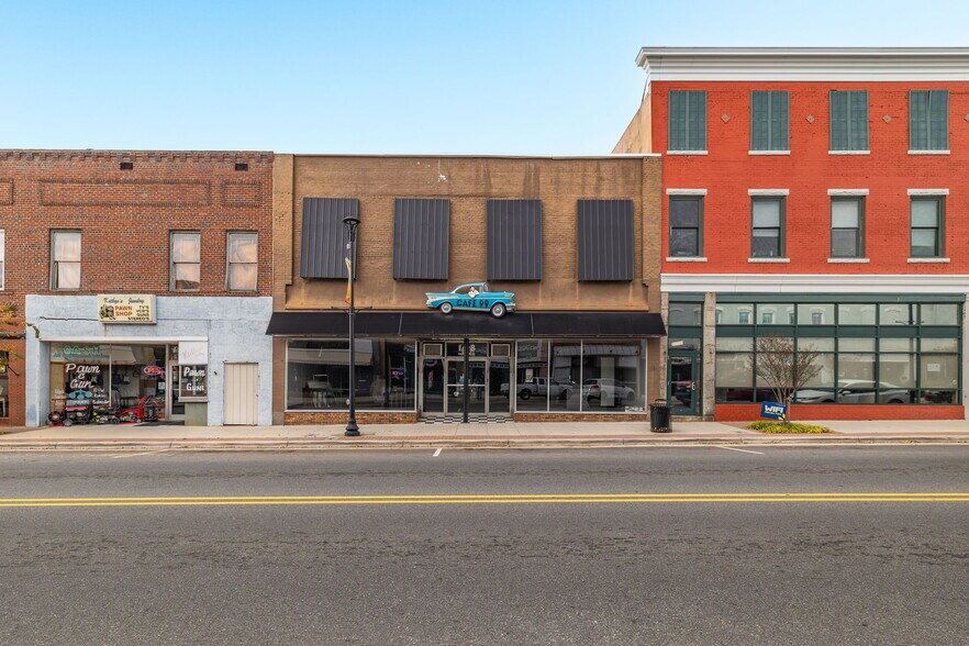 128 S Scales St, Reidsville, NC à vendre - Photo de l’immeuble – Image 2 sur 23