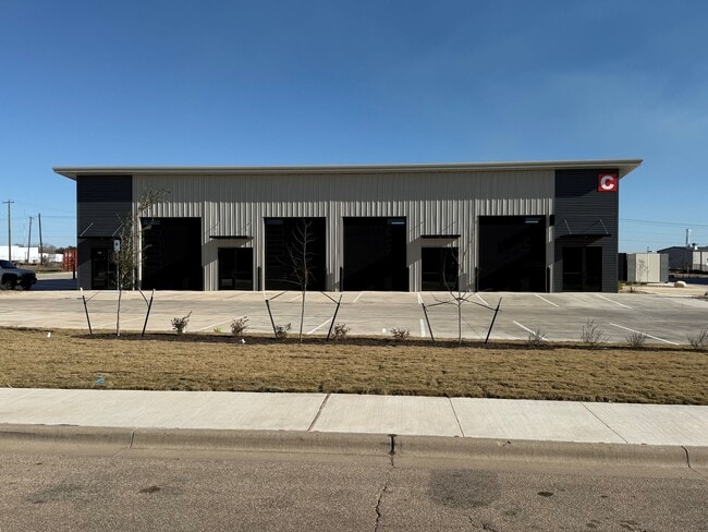 Plus de détails pour 704 Progress Dr, Killeen, TX - Local d’activités à vendre