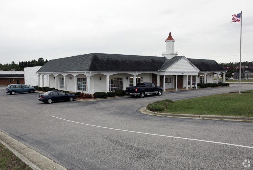 3641 Sycamore Dairy Rd, Fayetteville, NC à louer - Photo principale – Image 1 sur 7