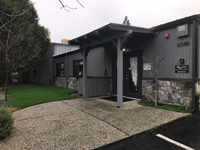 6048 Enterprise Dr, Diamond Springs, CA à vendre - Photo de l’immeuble – Image 2 sur 12