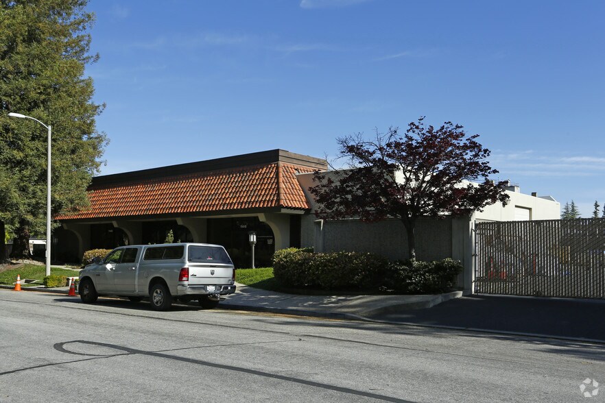 1146-1148 Sonora Ct, Sunnyvale, CA à louer - Photo de l’immeuble – Image 2 sur 12