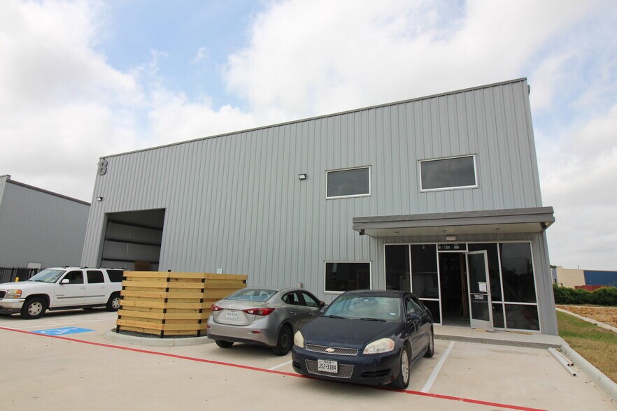 Theall Business Park portefeuille de 4 biens à vendre sur LoopNet.fr - Photo de l’immeuble – Image 3 sur 20