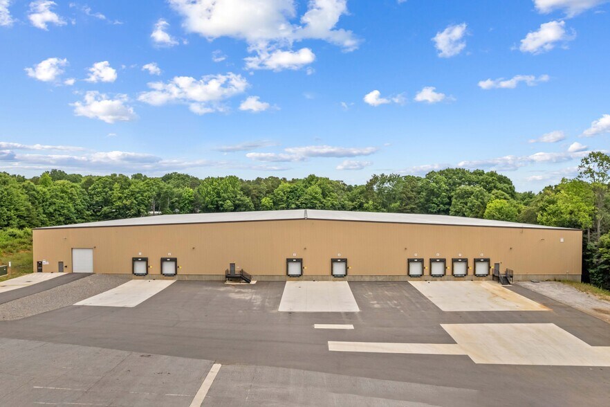 177 Houston Rd, Troutman, NC à louer - Photo de l’immeuble – Image 2 sur 9