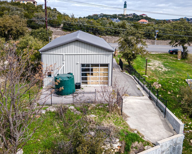 3817 RANCH ROAD 620 N rd, Austin, TX à vendre - Photo principale – Image 1 sur 43