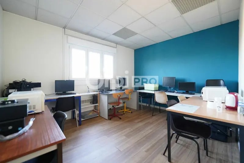 352 Cours Emile Zola, Villeurbanne à louer - Photo intérieure – Image 3 sur 9