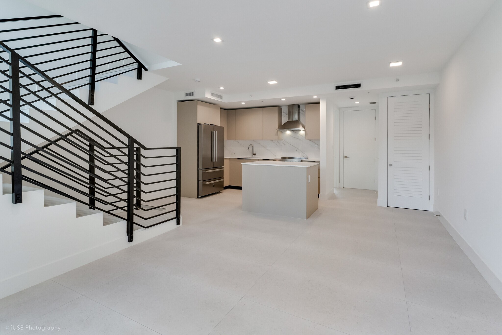 721 SW 11th St, Miami, FL à vendre Photo de l’immeuble– Image 1 sur 62