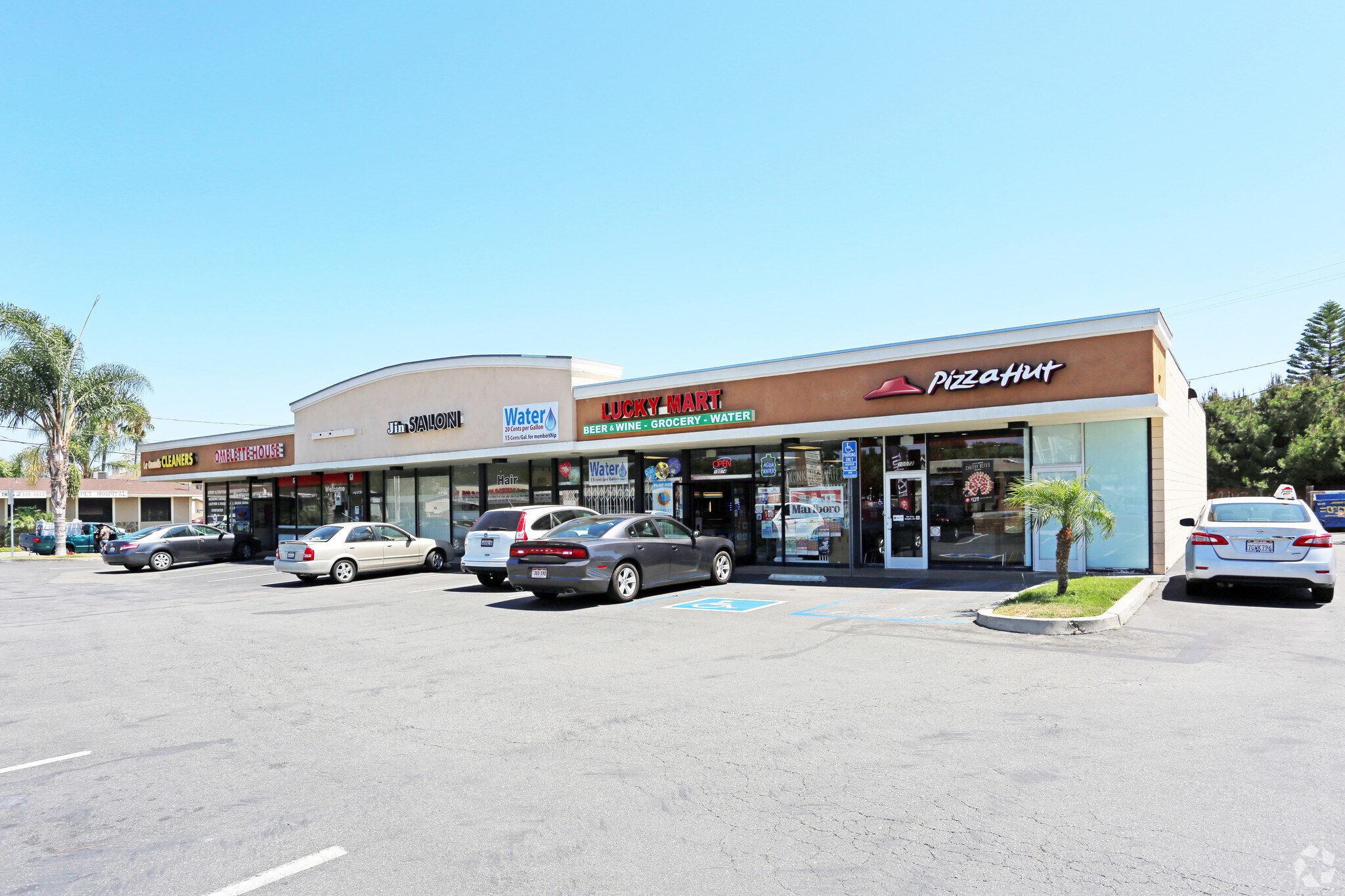 10072-10084 Chapman Ave, Garden Grove, CA à louer Photo principale– Image 1 sur 9