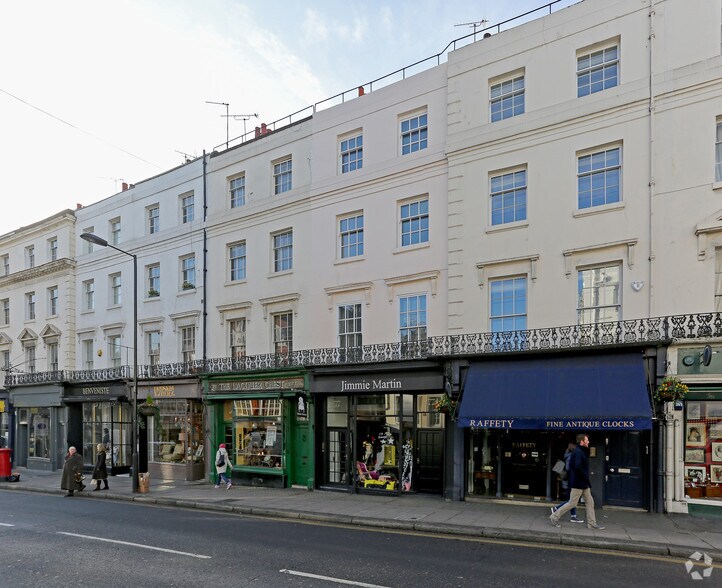 77 Kensington Church St, Londres à louer - Photo de l’immeuble – Image 2 sur 2