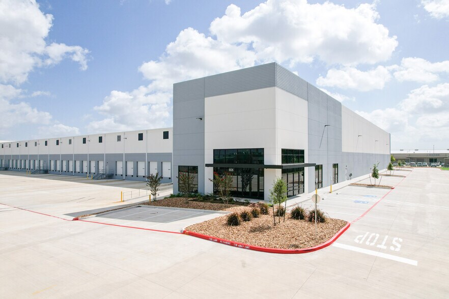 5535 South Shaver St, Houston, TX à louer - Photo de l’immeuble – Image 1 sur 8