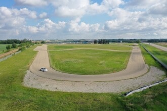 55112 Highway 825, Sturgeon County, AB à vendre Photo de l’immeuble– Image 2 sur 9