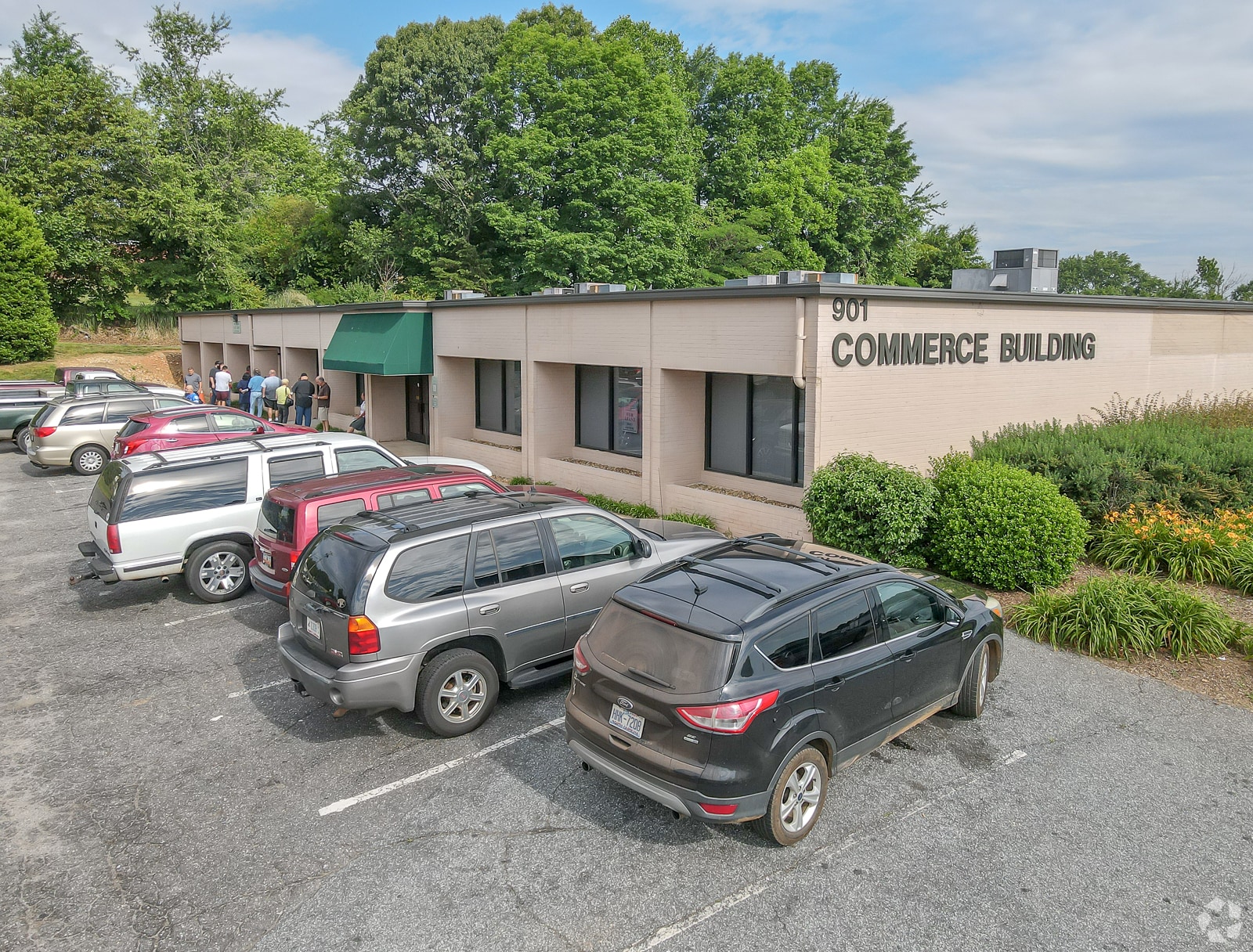 901 Us Highway 321 NW, Hickory, NC à louer Photo principale– Image 1 sur 11