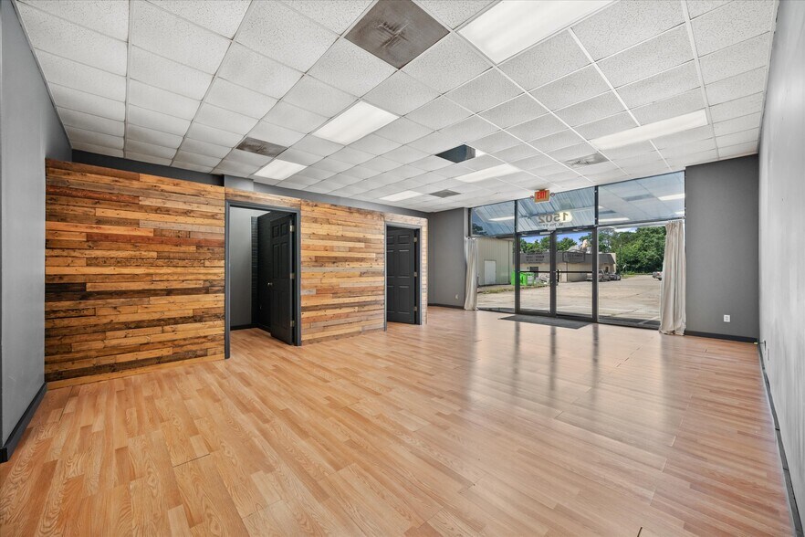 1502 W 7th St, Laurel, MS à vendre - Hall d’entrée – Image 2 sur 24