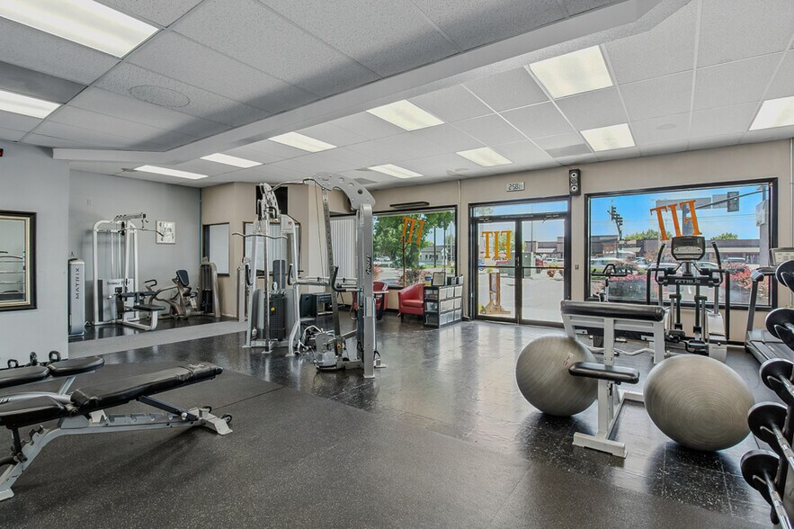 6980 W Overland Rd, Boise, ID à louer - Photo de l’immeuble – Image 3 sur 22