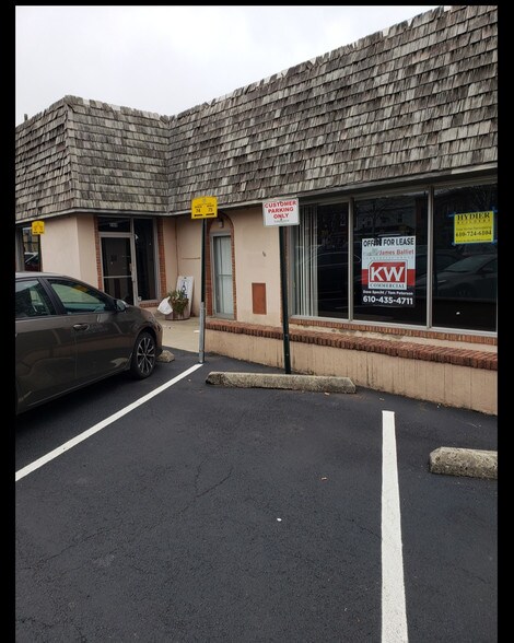 258 E High St, Pottstown, PA à vendre - Photo de l’immeuble – Image 2 sur 18
