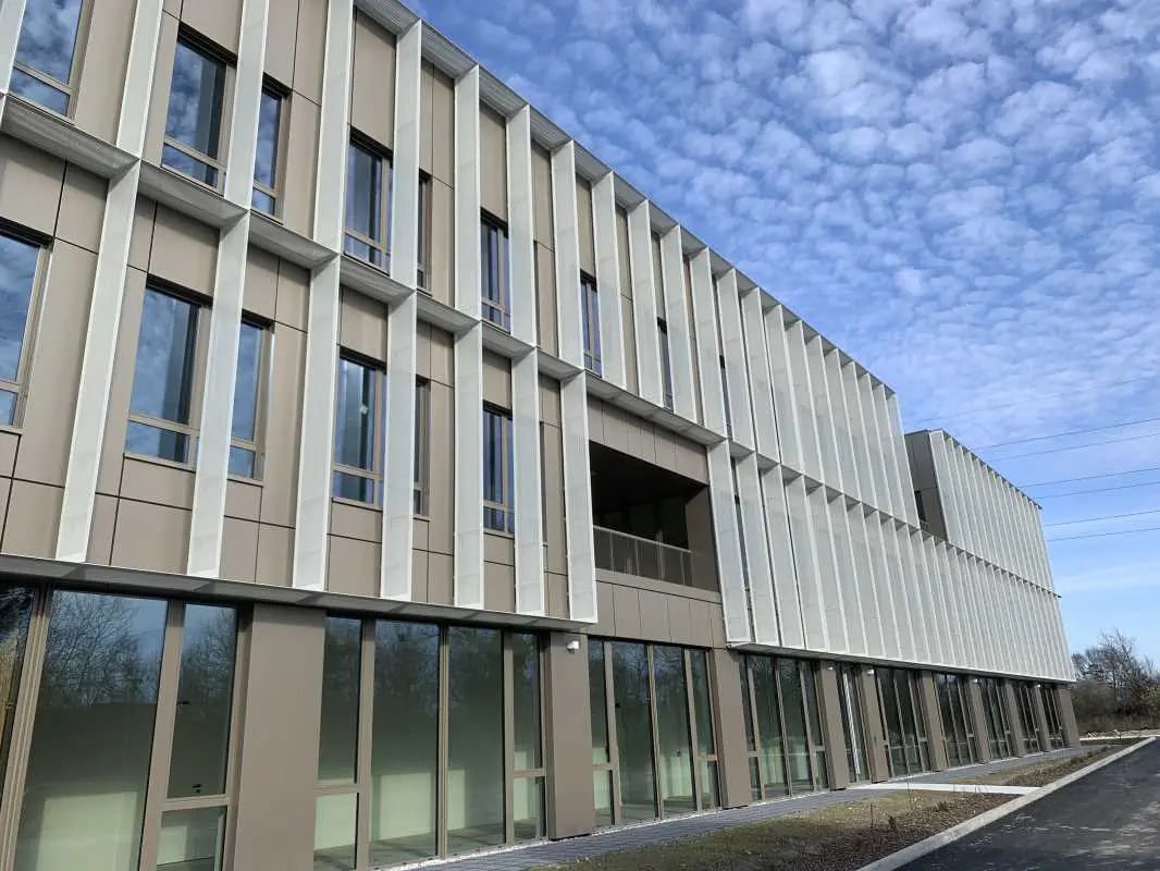 Bureau dans Mérignac à louer Photo de l’immeuble– Image 1 sur 23