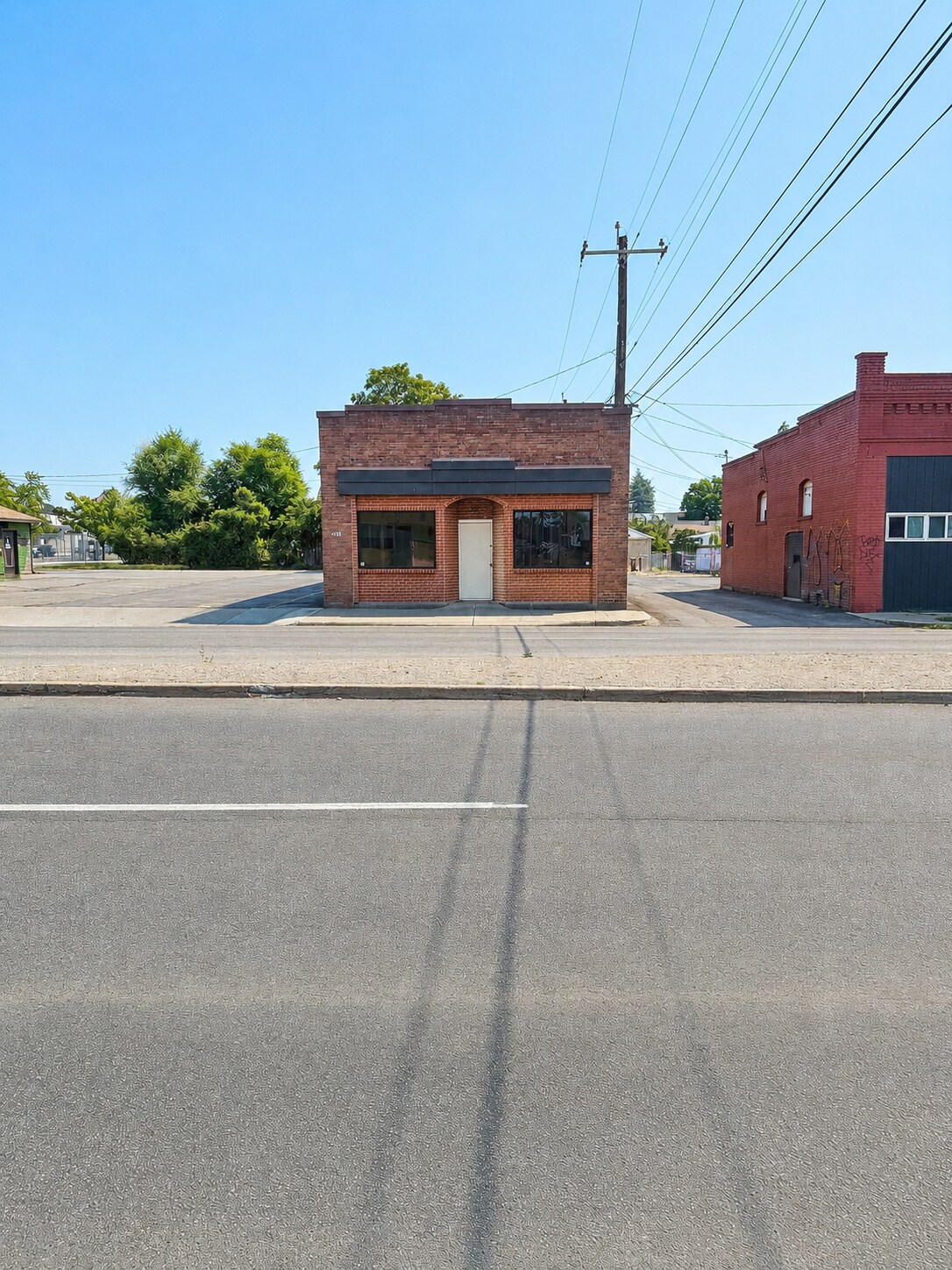 2166 N Hamilton St, Spokane, WA à louer Photo de l’immeuble– Image 1 sur 4