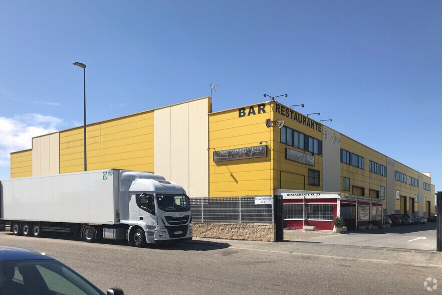 Industriel/Logistique dans Ciempozuelos, Madrid à vendre - Photo de l’immeuble – Image 1 sur 11