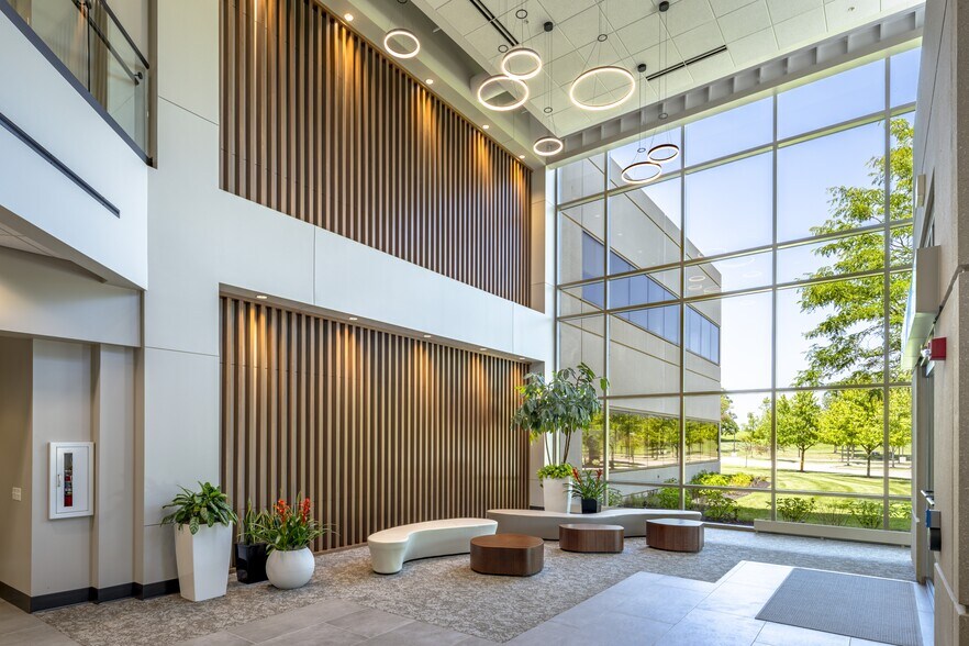 3123 Research Blvd, Kettering, OH à louer - Photo de l’immeuble – Image 3 sur 9