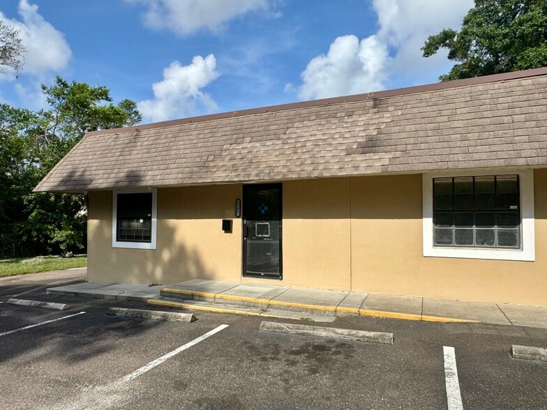 6561 State Road 54, New Port Richey, FL à louer - Photo de l’immeuble – Image 2 sur 11