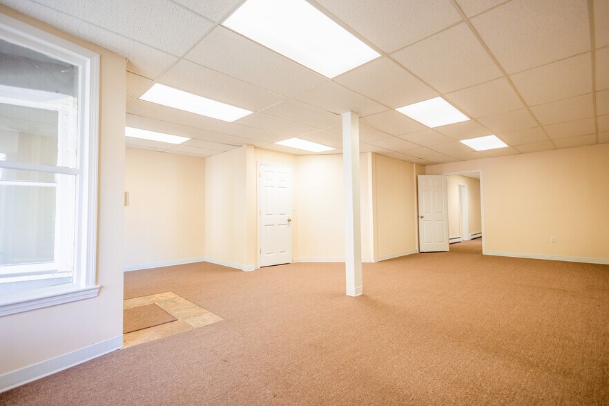 33 Union St, East Walpole, MA à louer - Photo de l’immeuble – Image 1 sur 31