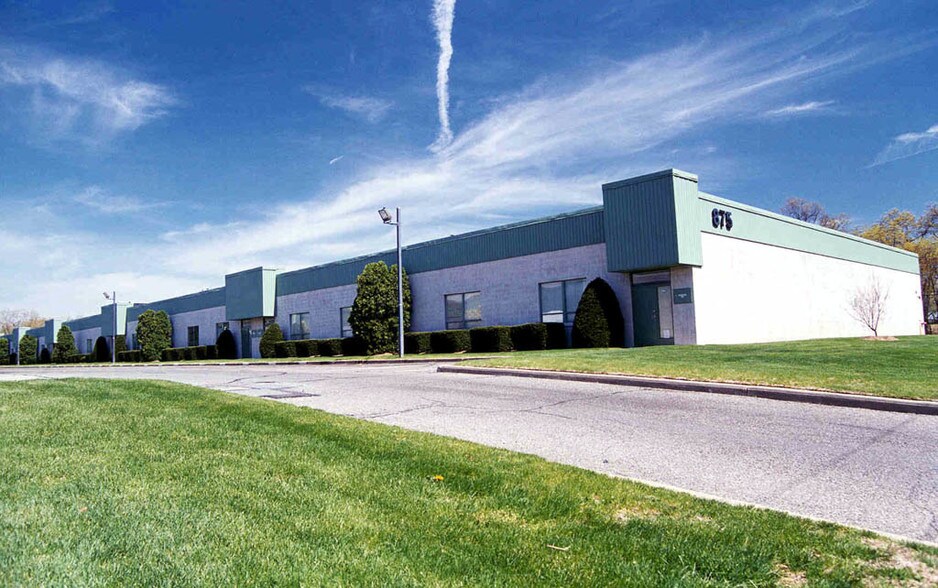 875 Industrial Hwy, Cinnaminson, NJ à louer - Photo de l’immeuble – Image 3 sur 9