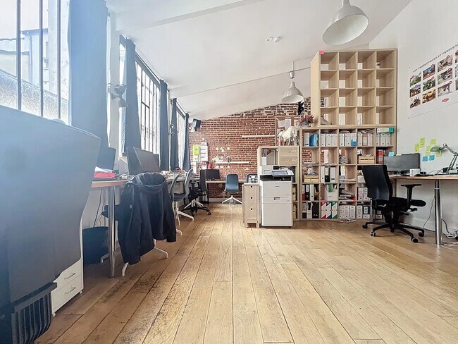 Plus de détails pour Bureau à louer