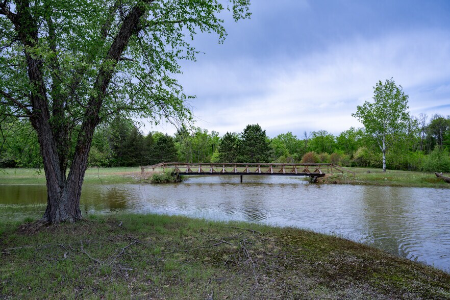 W5630 WI-21, Necedah, WI à vendre - Photo de l’immeuble – Image 2 sur 23