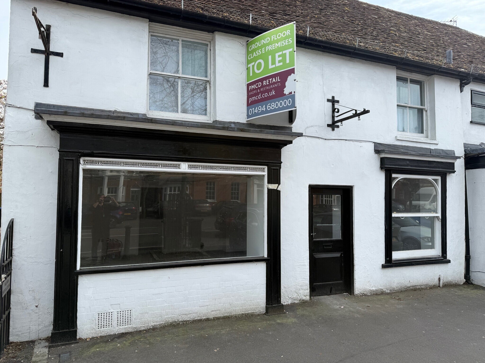 32 London End, Beaconsfield à louer Photo de l’immeuble– Image 1 sur 11