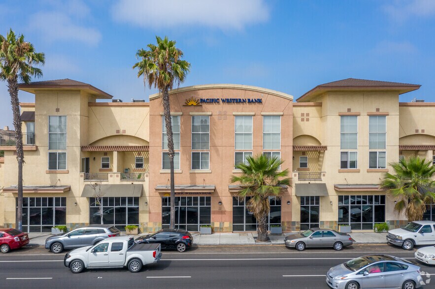 730 Broadway, Chula Vista, CA à louer - Photo de l’immeuble – Image 3 sur 10