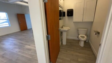 2121 S Mill Ave, Tempe, AZ à louer - Vidéo sur l’annonce professionnelle 