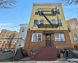 Plus de détails pour 614 Kennedy Blvd, Union City, NJ - Logement à vendre