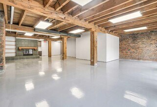 59-71 Rue De Brésoles, Montréal, QC à louer Photo intérieure– Image 2 sur 5