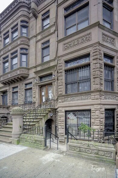 10 W 122nd St, New York, NY à vendre - Photo principale – Image 1 sur 27