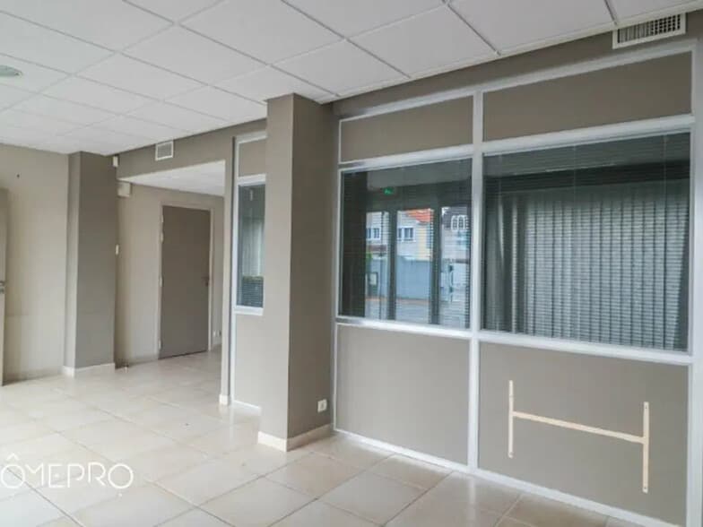 Bureau dans BRIVE-LA-GAILLARDE à vendre - Photo intérieure – Image 2 sur 3