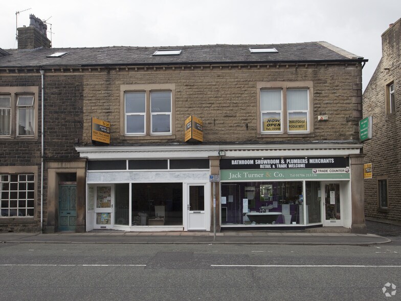 225-227 Bacup Rd, Rossendale à louer - Photo de l’immeuble – Image 3 sur 9