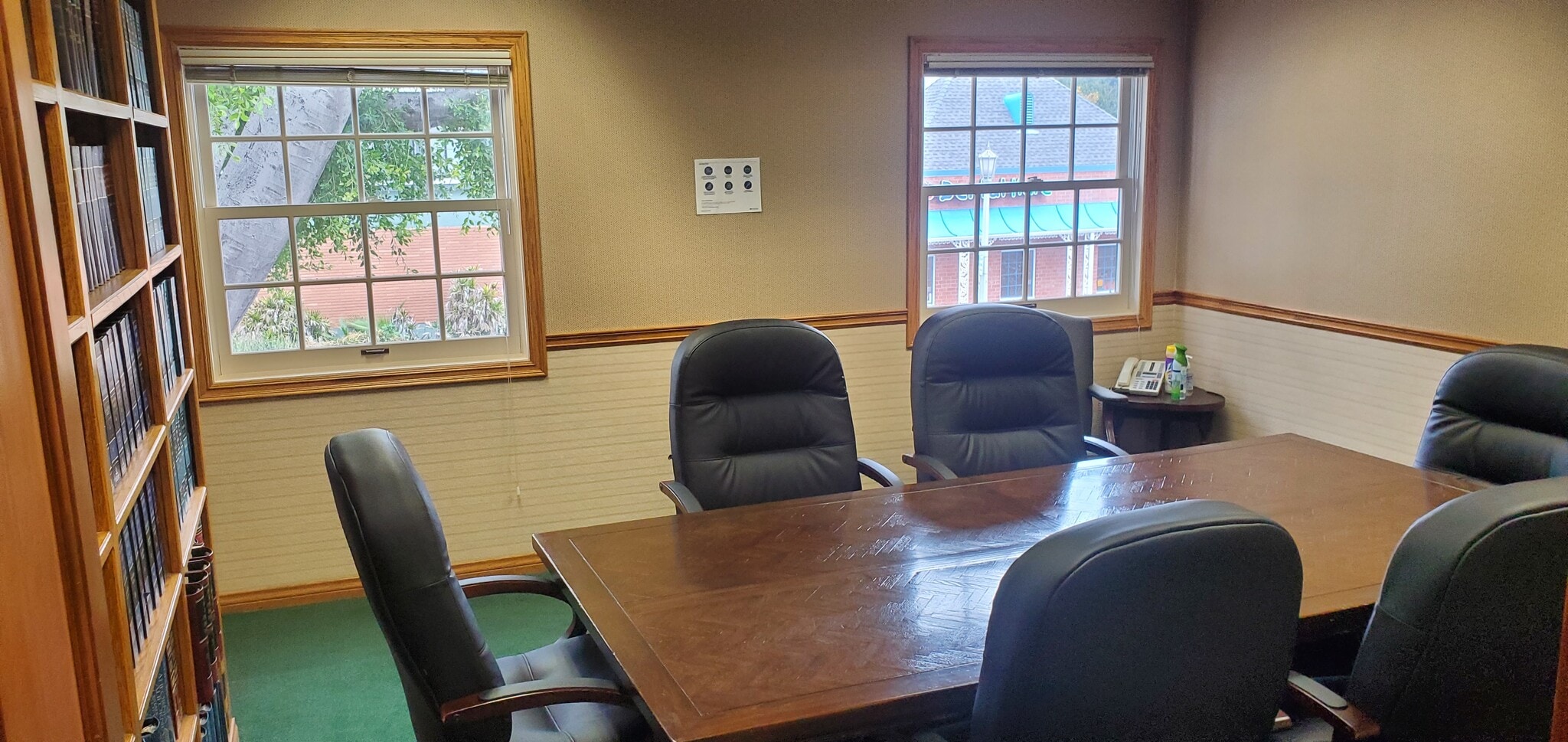 1130 E Green St, Pasadena, CA à louer Photo intérieure– Image 1 sur 1