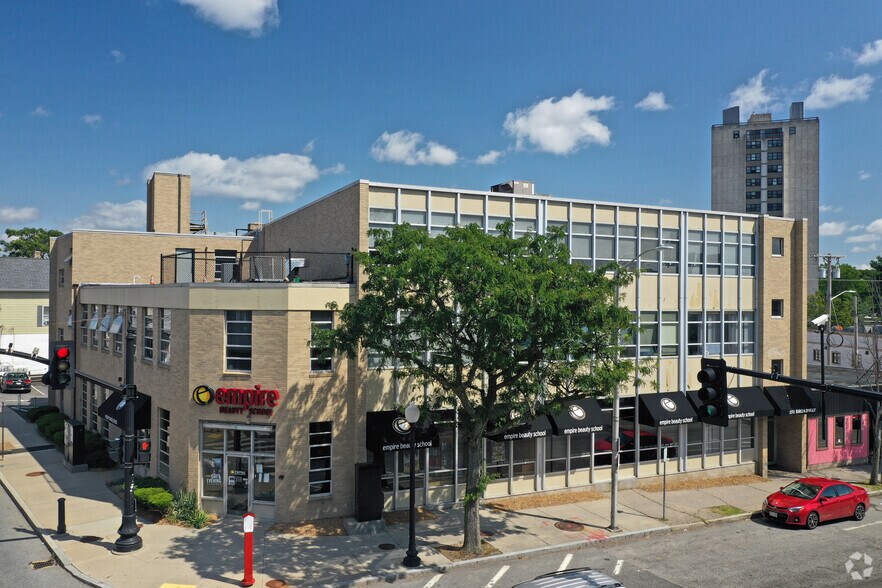 151 Broadway, Providence, RI à vendre - Photo de l’immeuble – Image 2 sur 9