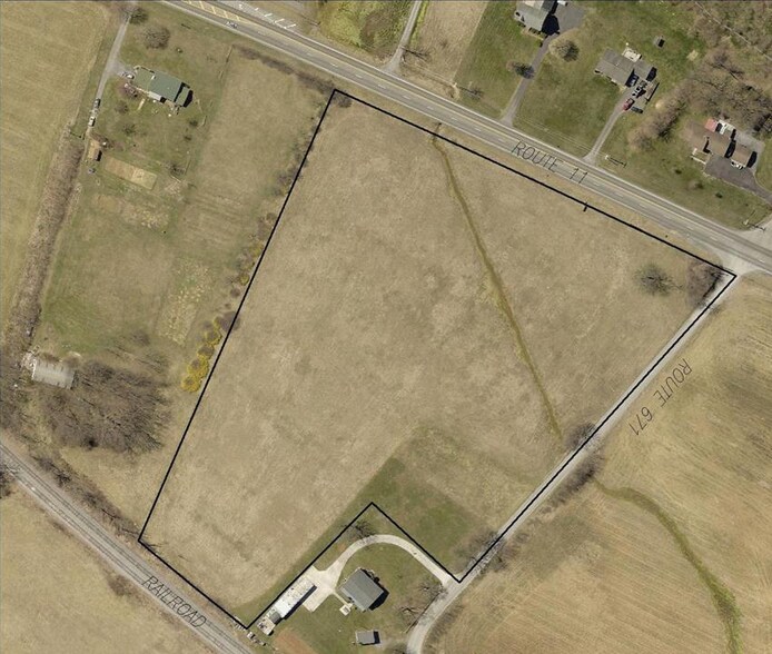 3700 Martinsburg Pike, Clear Brook, VA à vendre - Photo principale – Image 1 sur 16