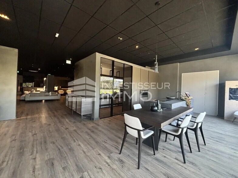 212 Rue Des Roses, Servon à louer - Photo de l’immeuble – Image 2 sur 6