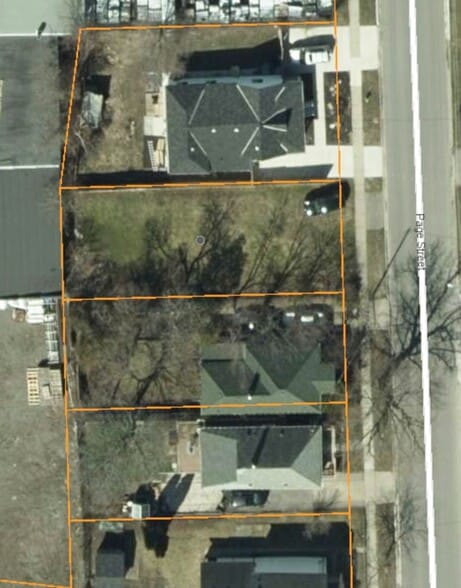 47 Page St, St Catharines, ON à vendre - Aérien – Image 3 sur 5