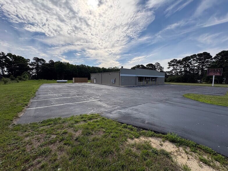 10067 Main St, Castalia, NC à louer - Photo de l’immeuble – Image 2 sur 11